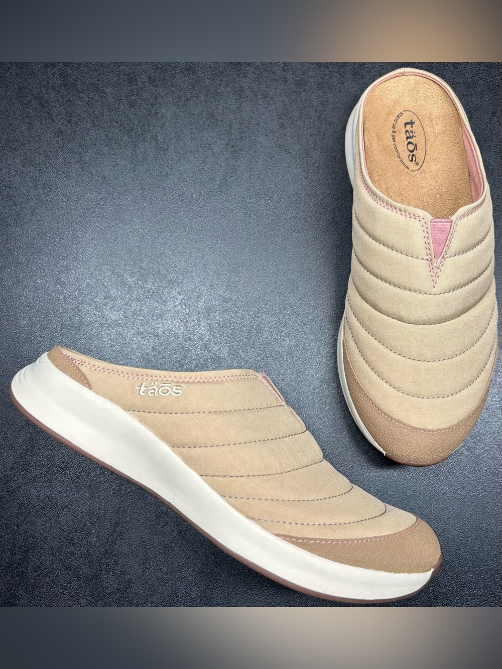 Taos Women's Size 8 Right On Quilted Tan/Rosette Slip On Mules